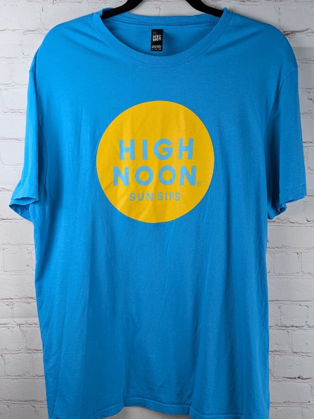 High Noon Sun Sips Graphic Promo Tee XL